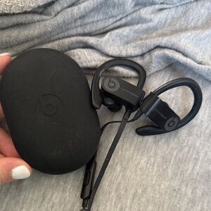 Beats Black Wireless Earbuds with Charging Case